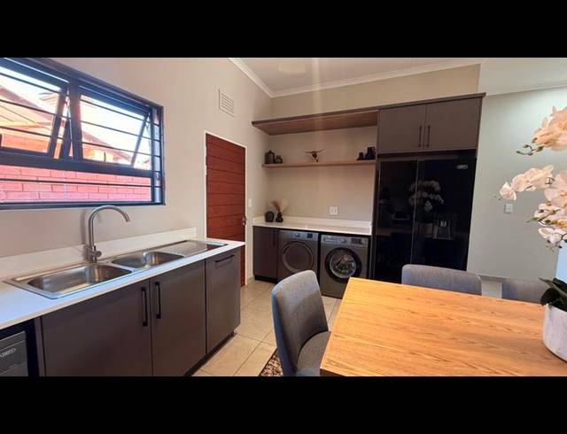 3 BEDROOM TOWNHOUSE FOR SALE IN RIETVALLEIRAND